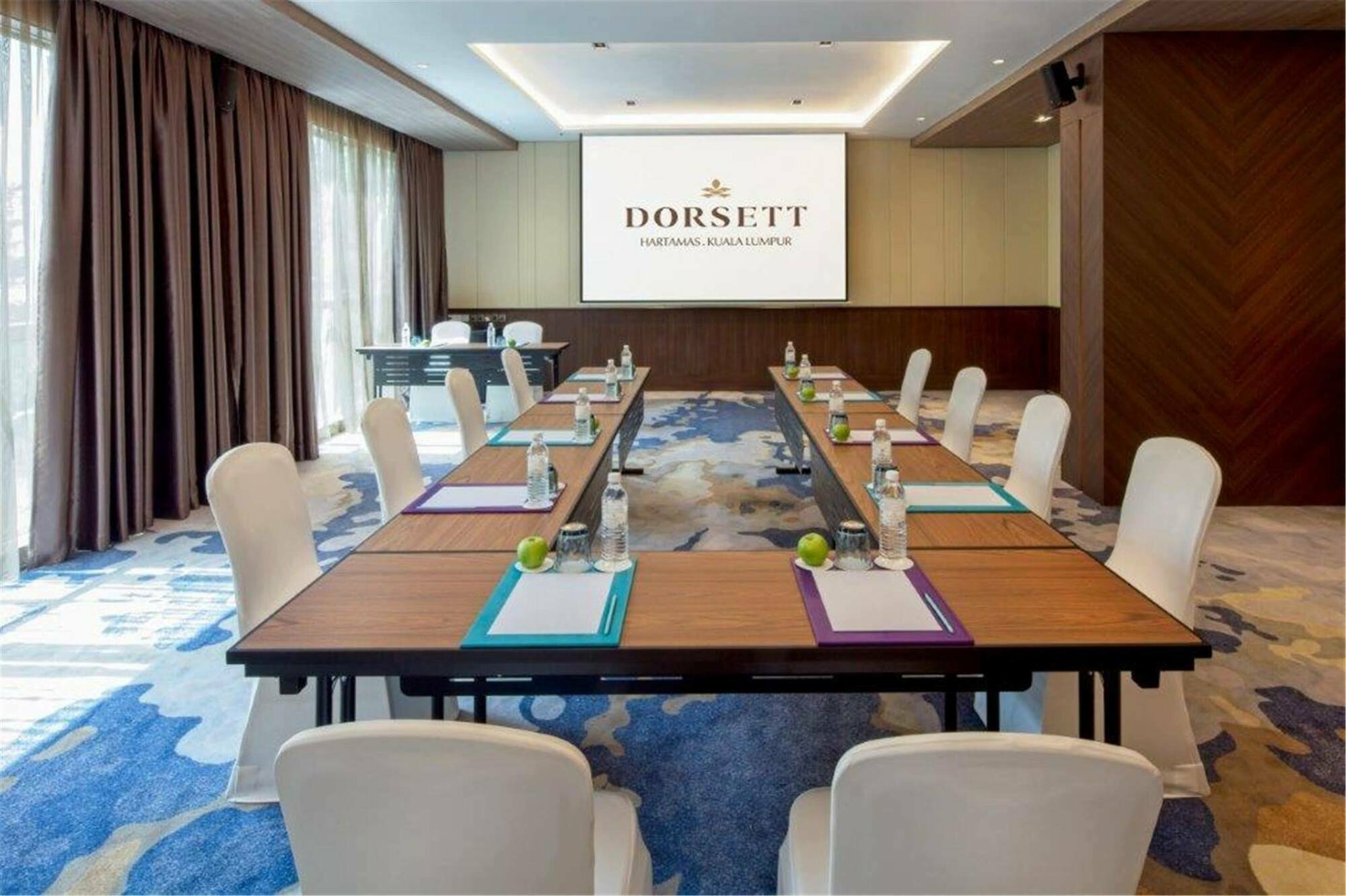 Dorsett Hartamas Kuala Lumpur Hotel Kültér fotó Meeting room at Dorsett Kuala Lumpur