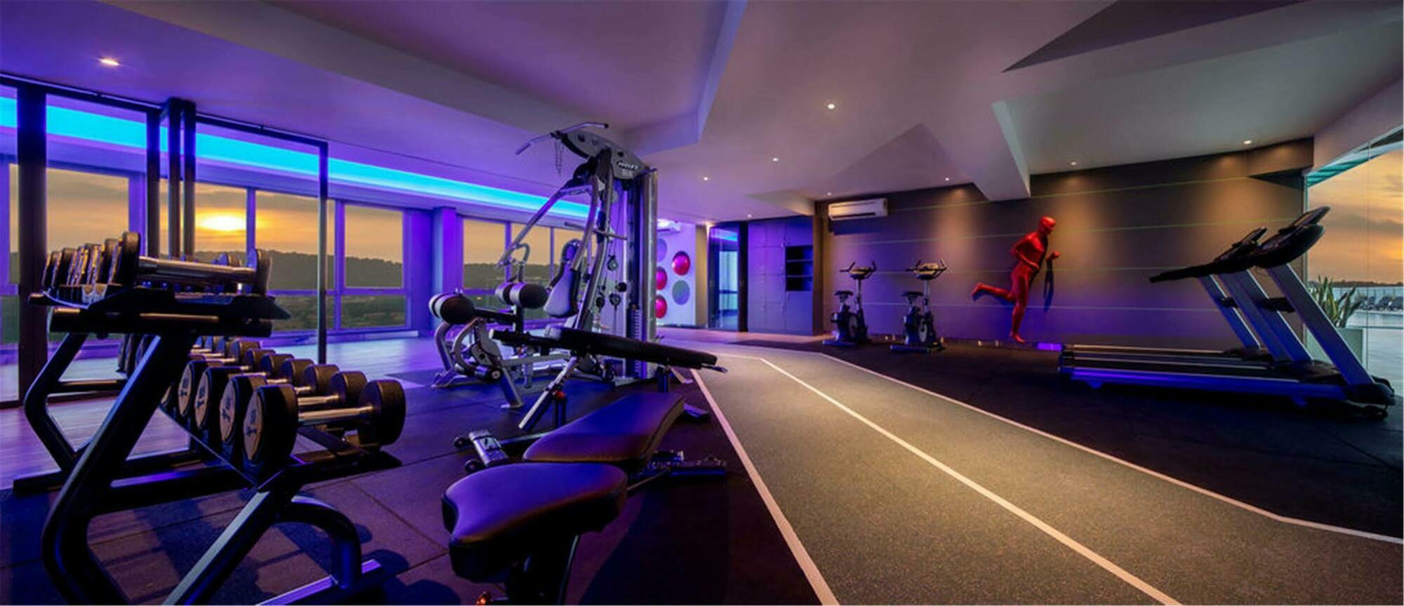 Dorsett Hartamas Kuala Lumpur Hotel Kültér fotó The gym at the 108 Pancrasset